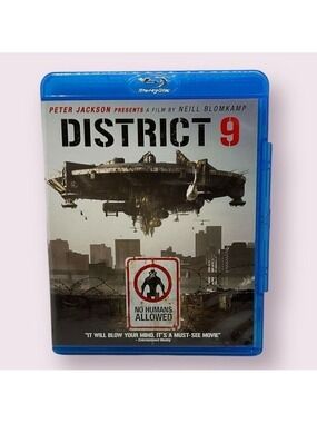 District 9 Blu Ray Disc